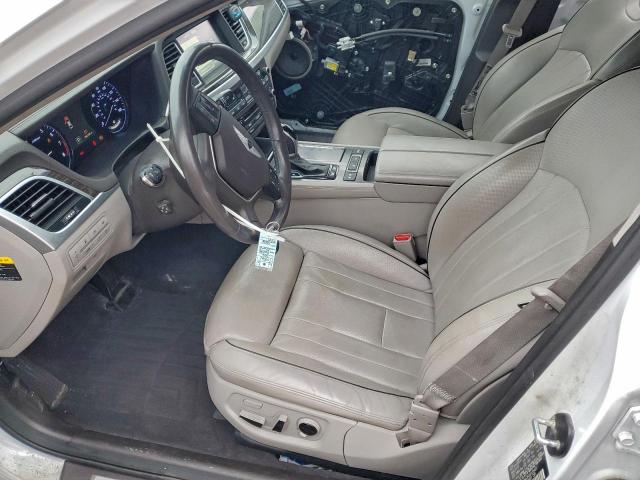 Hyundai Genesis 3.8l Image 6