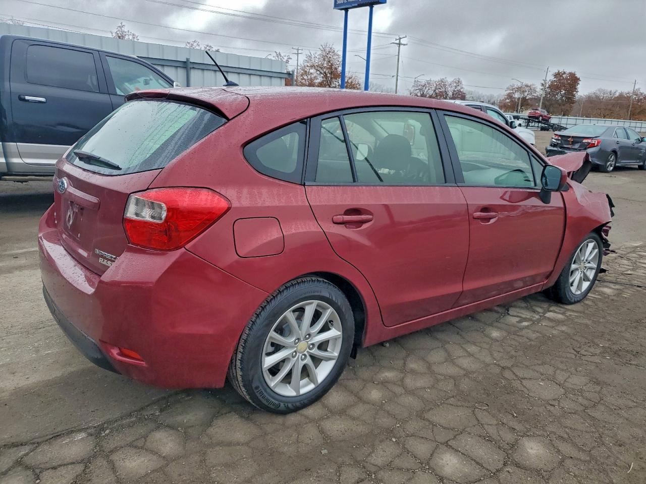 Subaru Impreza Premium Image 2