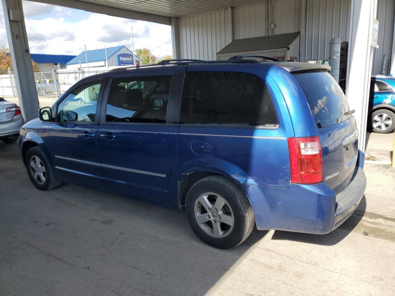 Dodge Caravan Sxt Image 4