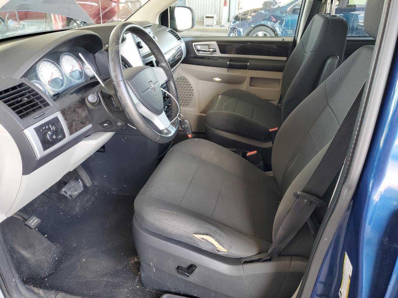 Dodge Caravan Sxt Image 5