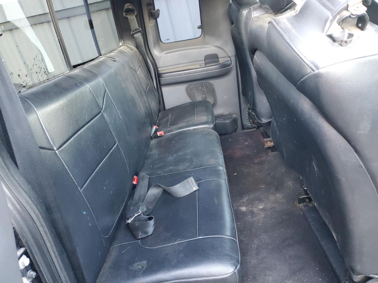 Ford F-250 Super Duty Image 4