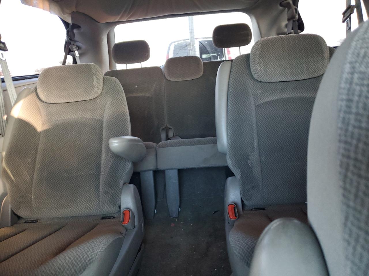 Dodge Caravan Sxt Image 9