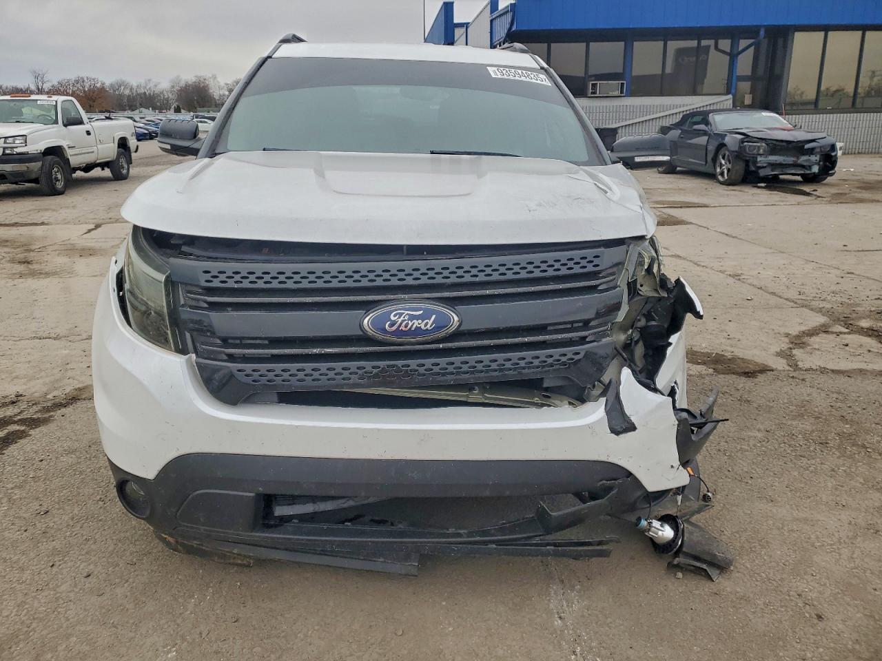 Ford Explorer Xlt Image 8