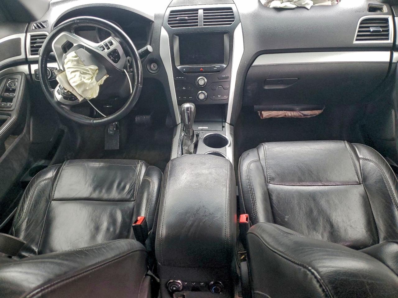 Ford Explorer Xlt Image 6