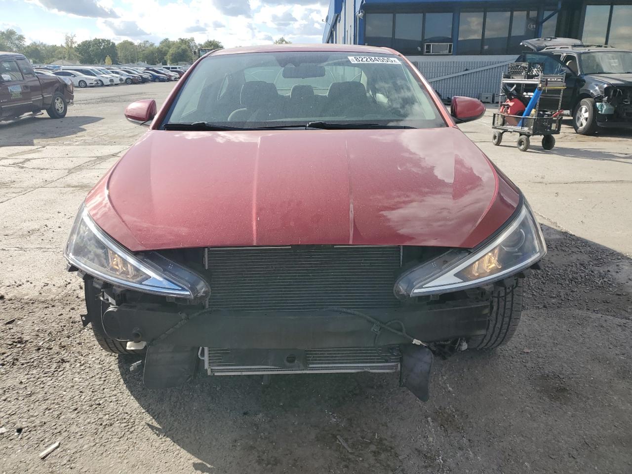 Hyundai ELANTRA Sel Image 8