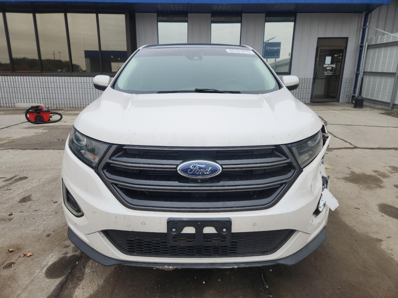 Ford Edge Sport Image 2