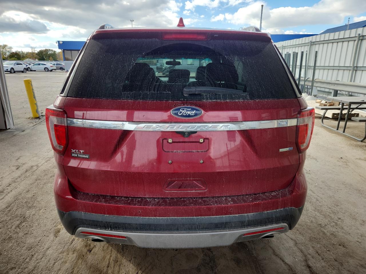 Ford Explorer Xlt Image 6