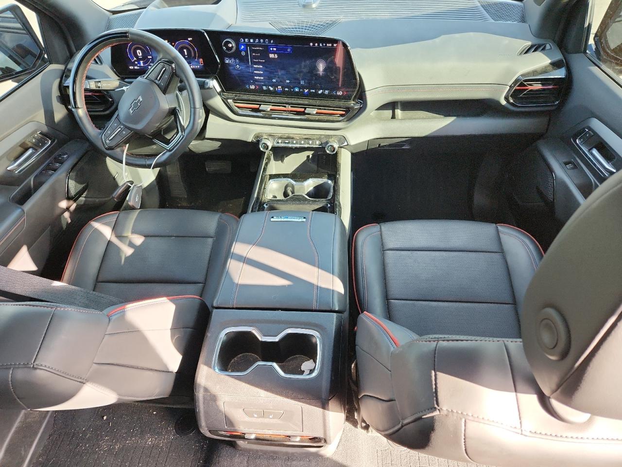 Chevrolet Silverado Rst Image 12