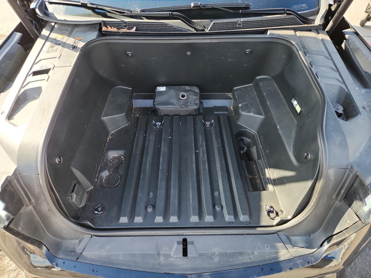 Chevrolet Silverado Rst Image 3