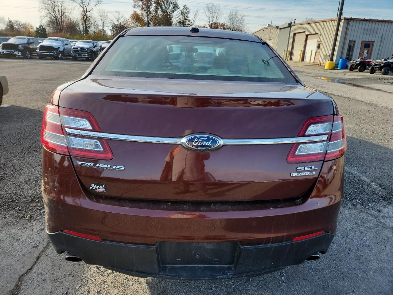 Ford Taurus Sel Image 2
