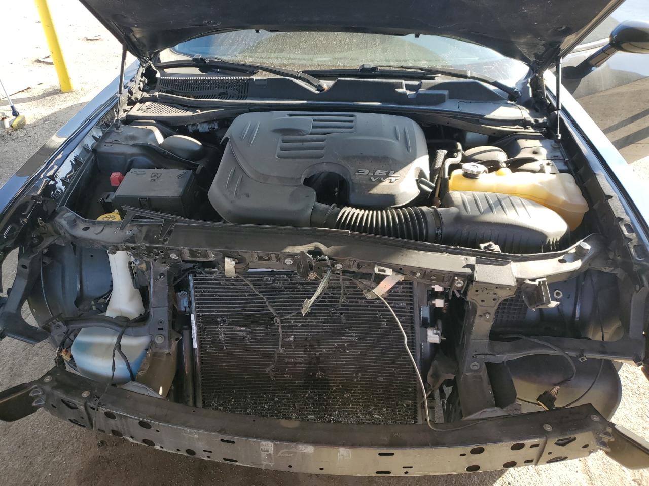 Dodge Challenger Sxt Image 13