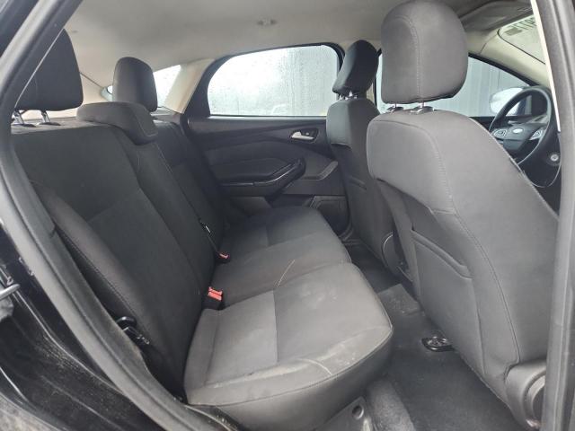 Ford Focus Se Image 10