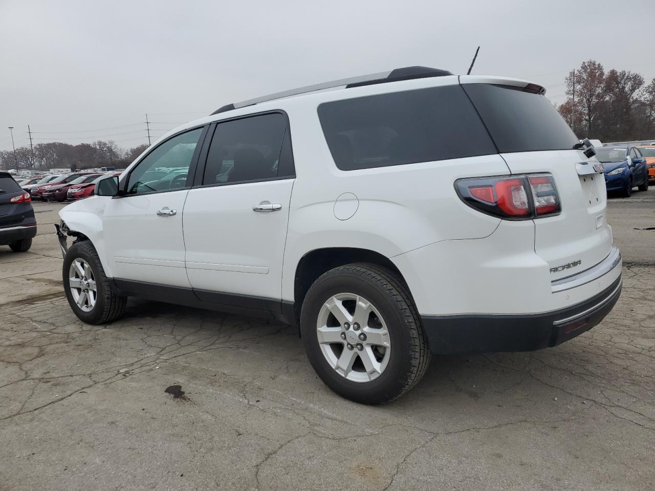 GMC Acadia Sle Image 2