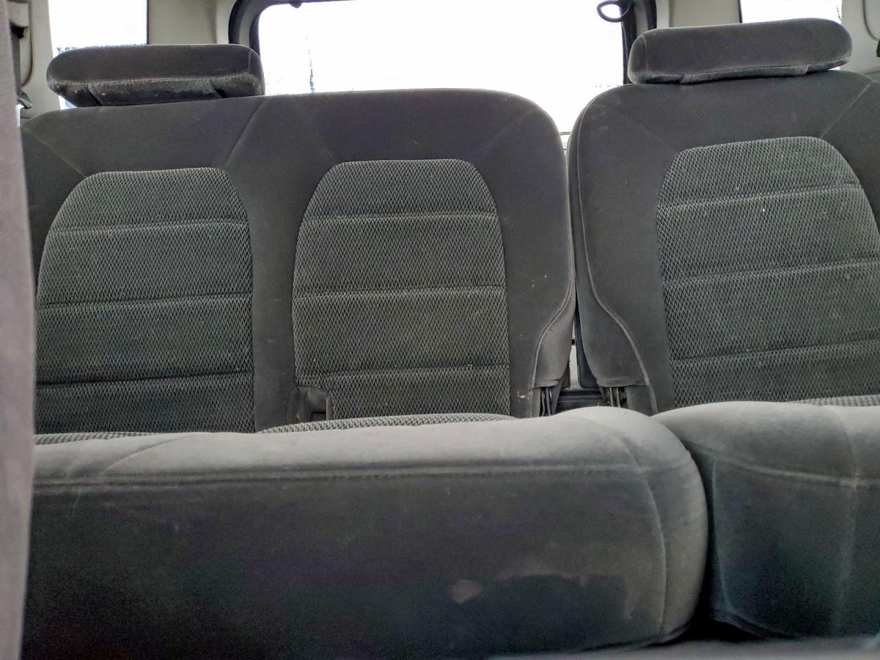 Ford Explorer Xlt Image 12