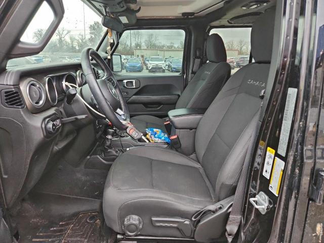 Jeep Wrangler Sahara Image 8