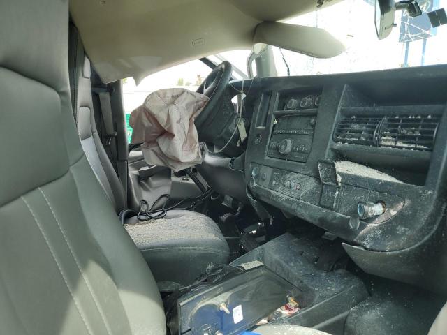 GMC Savana G2500 Image 2