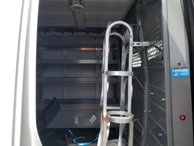 GMC Savana G2500 Image 3