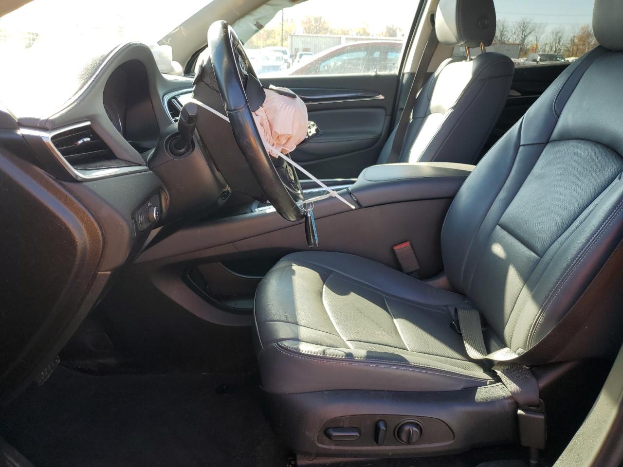 Buick Enclave Essence Image 7