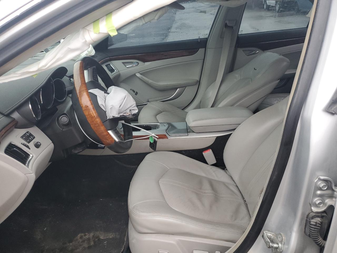 Cadillac CTS Luxury Collection Image 6