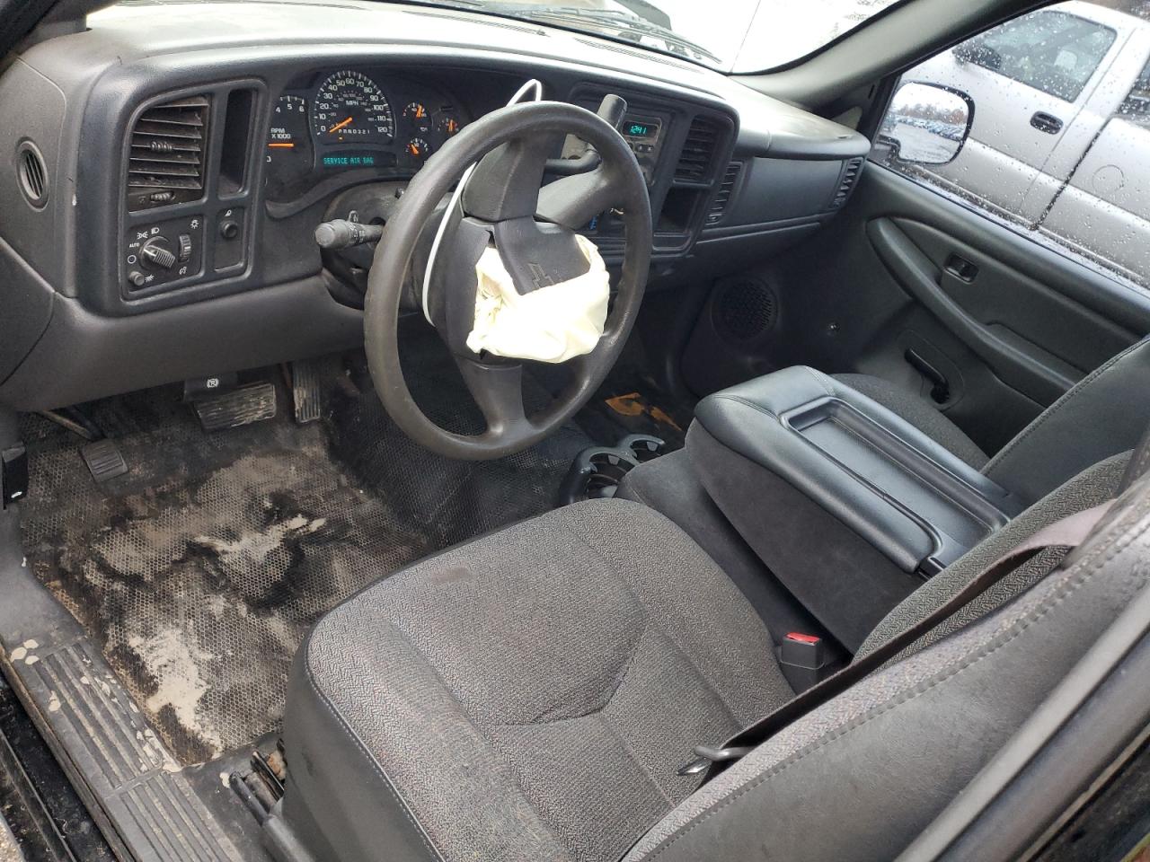 Chevrolet Silverado C1500 Image 11