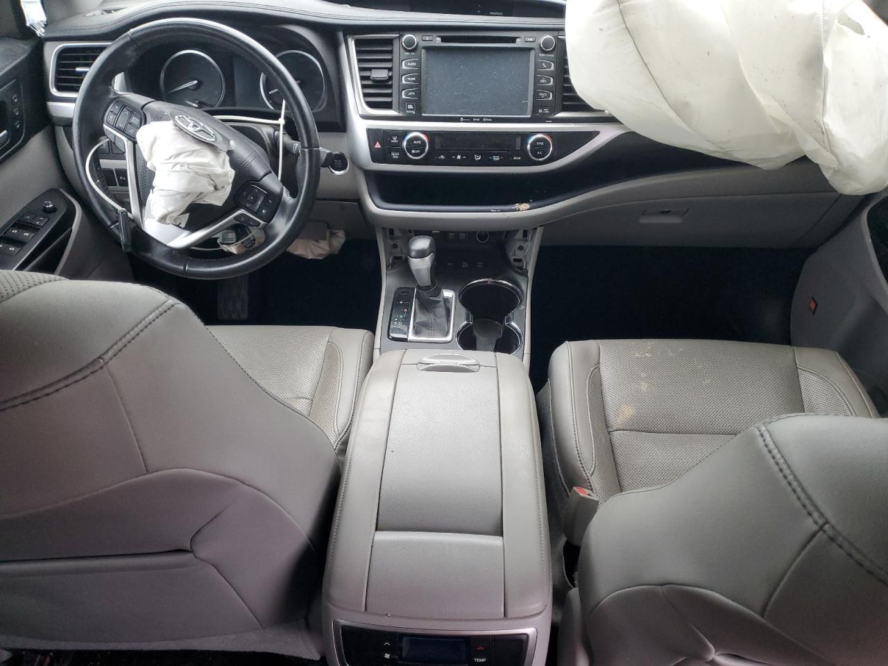 Toyota Highlander Limited Image 7