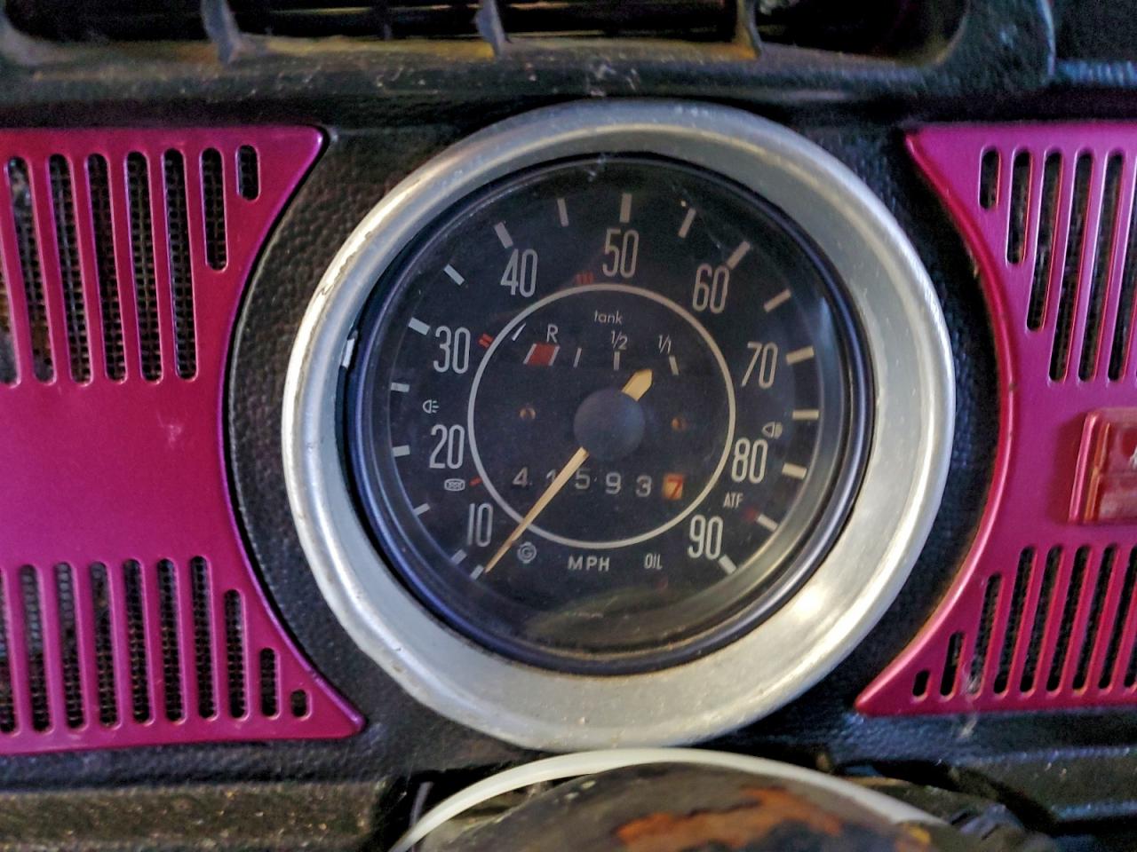 Volkswagen Beetle Image 9