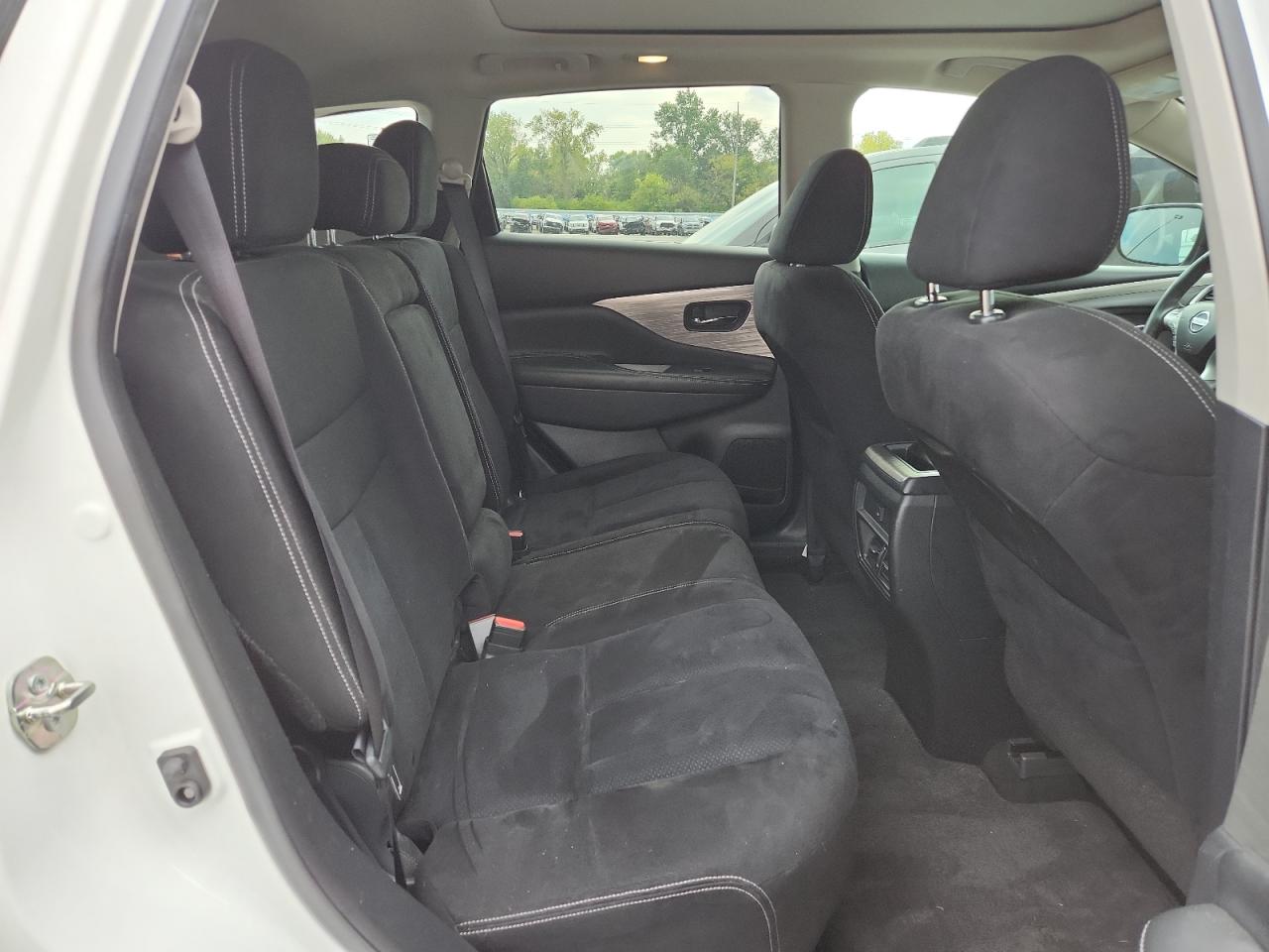 Nissan Murano S Image 13