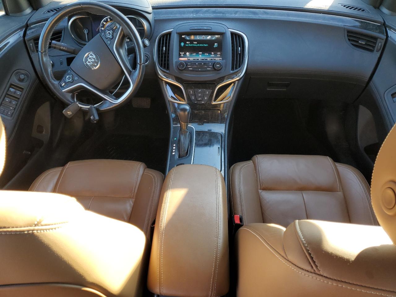 Buick LaCrosse Image 2