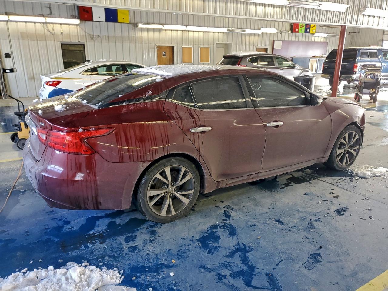 Nissan Maxima 3.5s Image 3