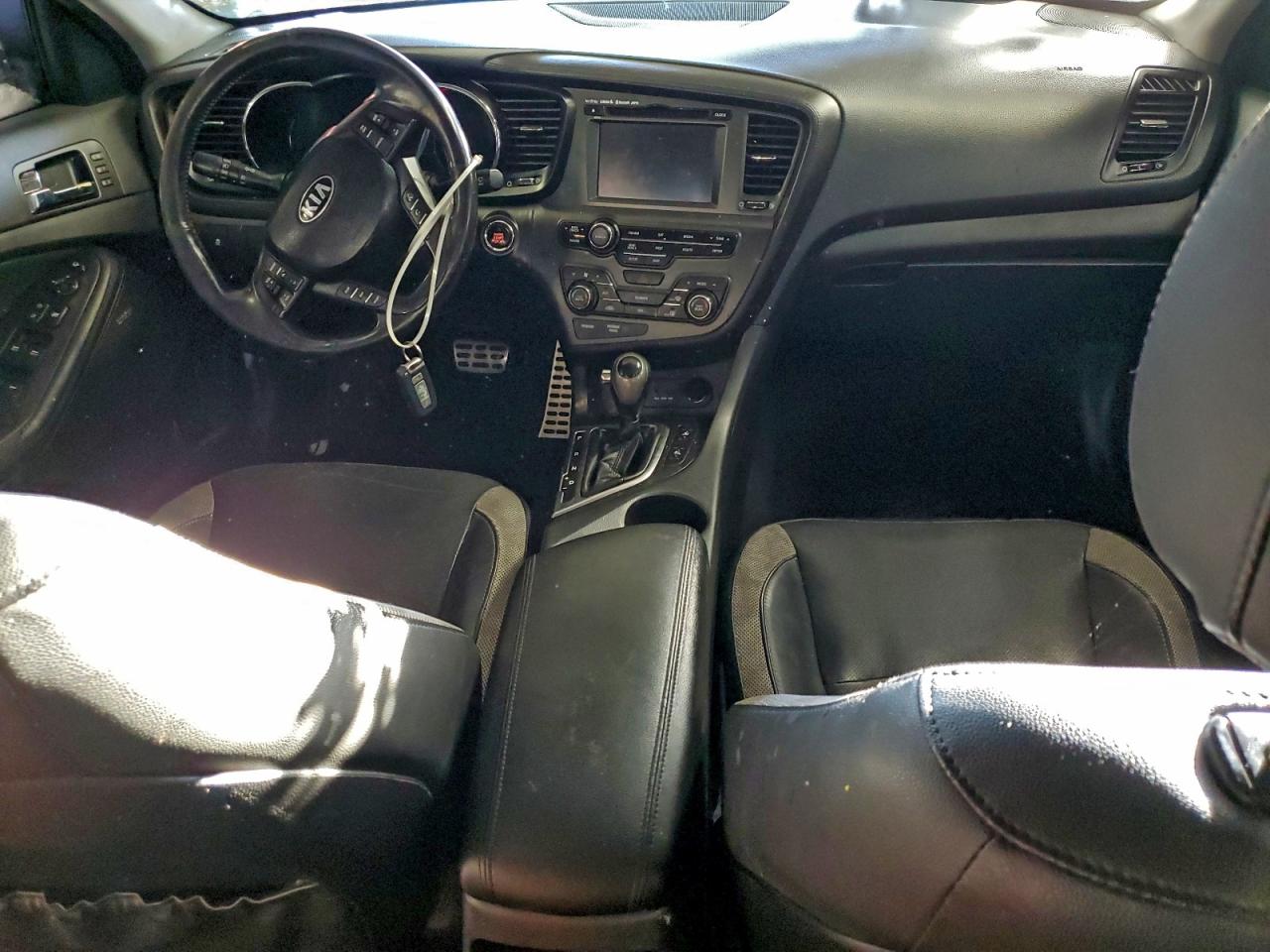 Kia Optima Sx Image 12