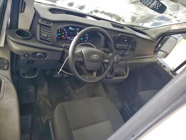 Ford Transit T-250 Image 8