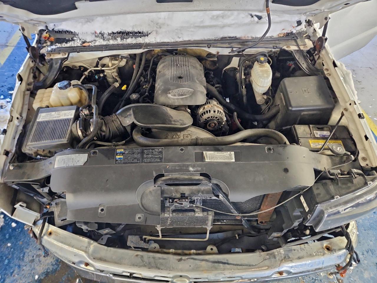 Chevrolet Silverado K2500 Heavy Duty Image 11