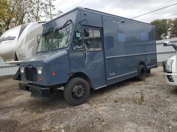  Salvage Freightliner Chassis M