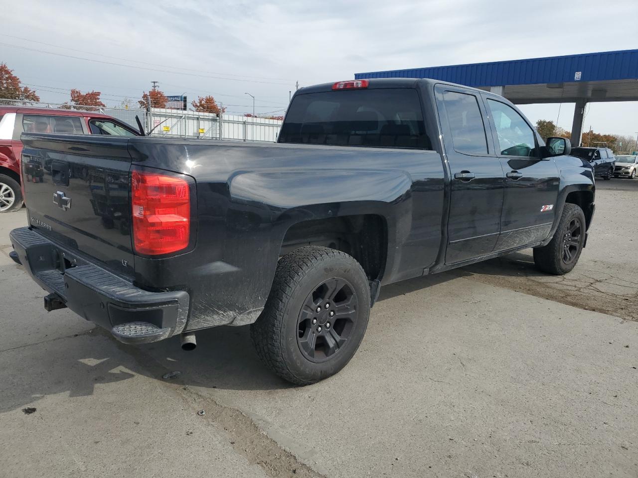 Chevrolet Silverado K1500 Lt Image 3