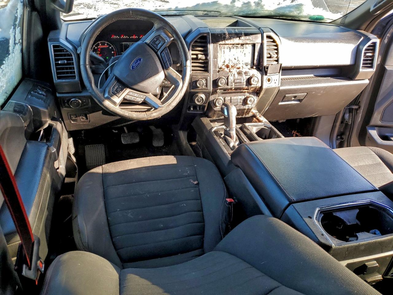 Ford F-150 Supercrew Image 5