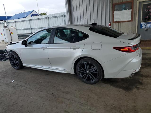 Toyota Camry Xse Image 3