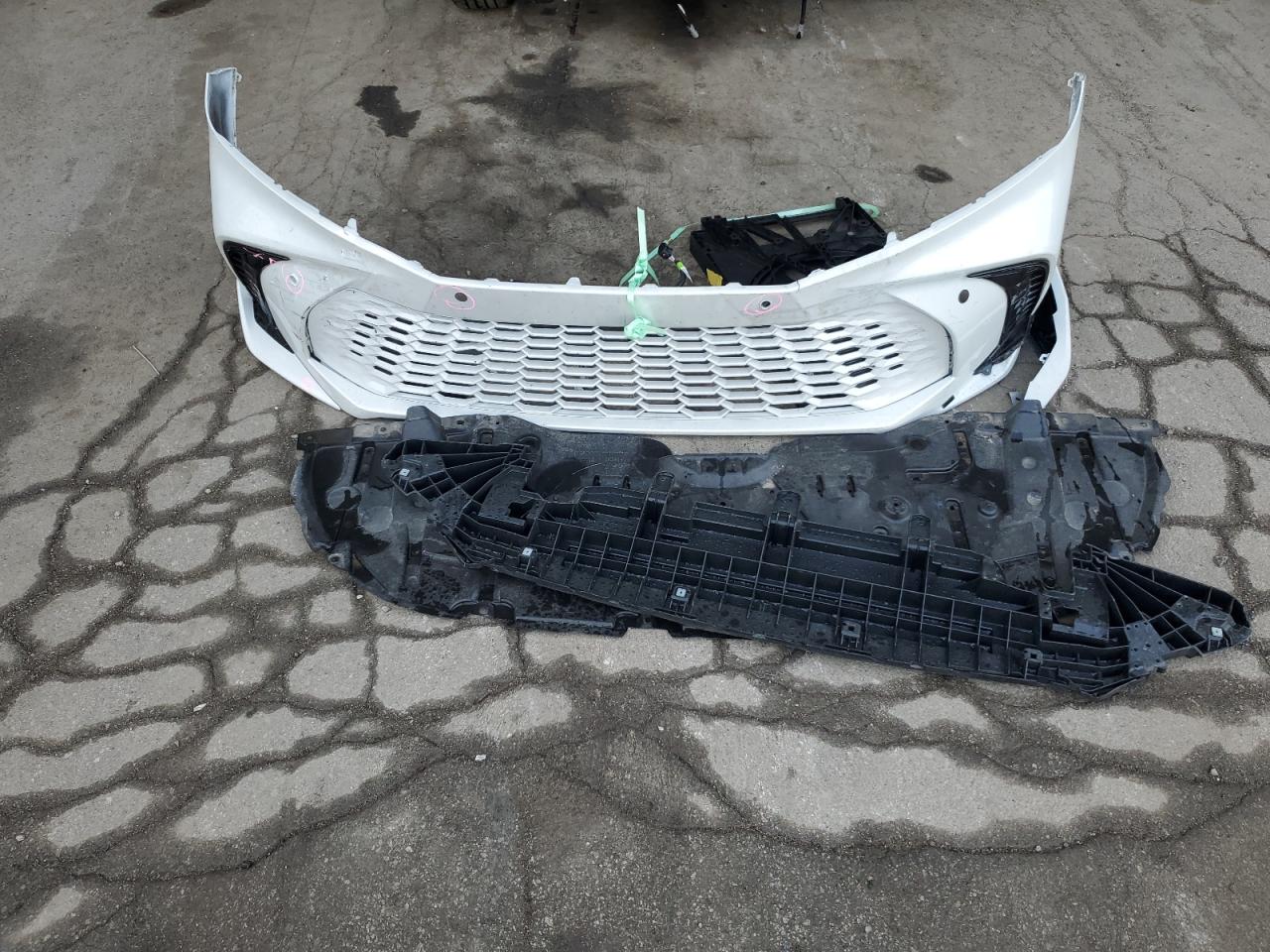 Toyota Camry Xse Image 7