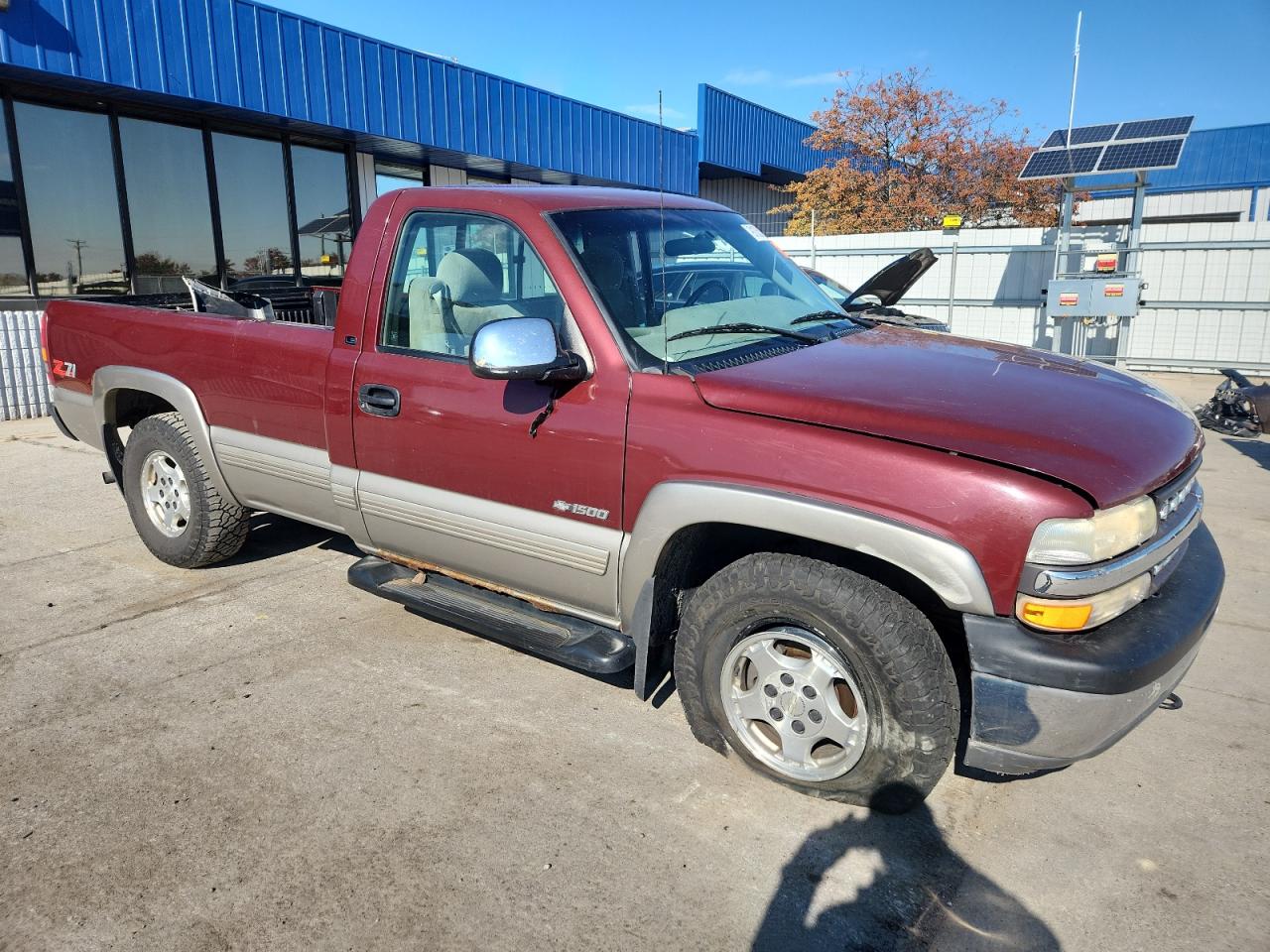 Chevrolet Silverado K1500 Image 12