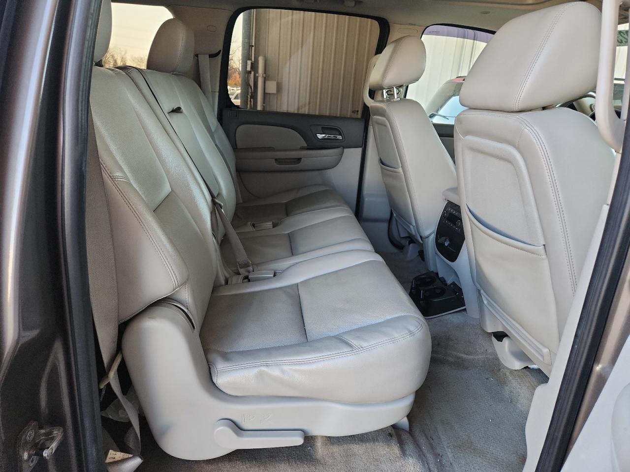 GMC Yukon K1500 Slt Image 6