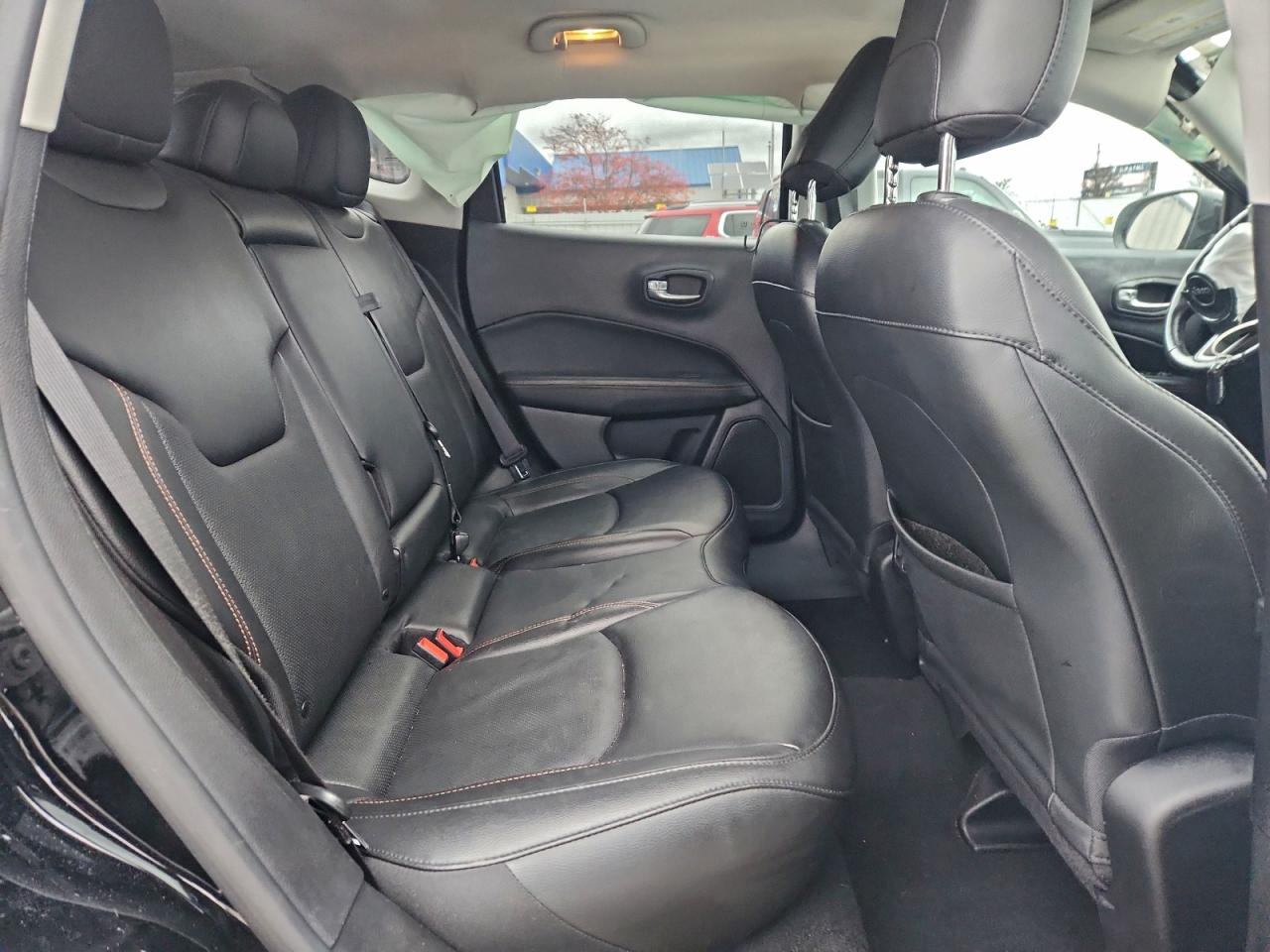 Jeep Compass Limited Image 8