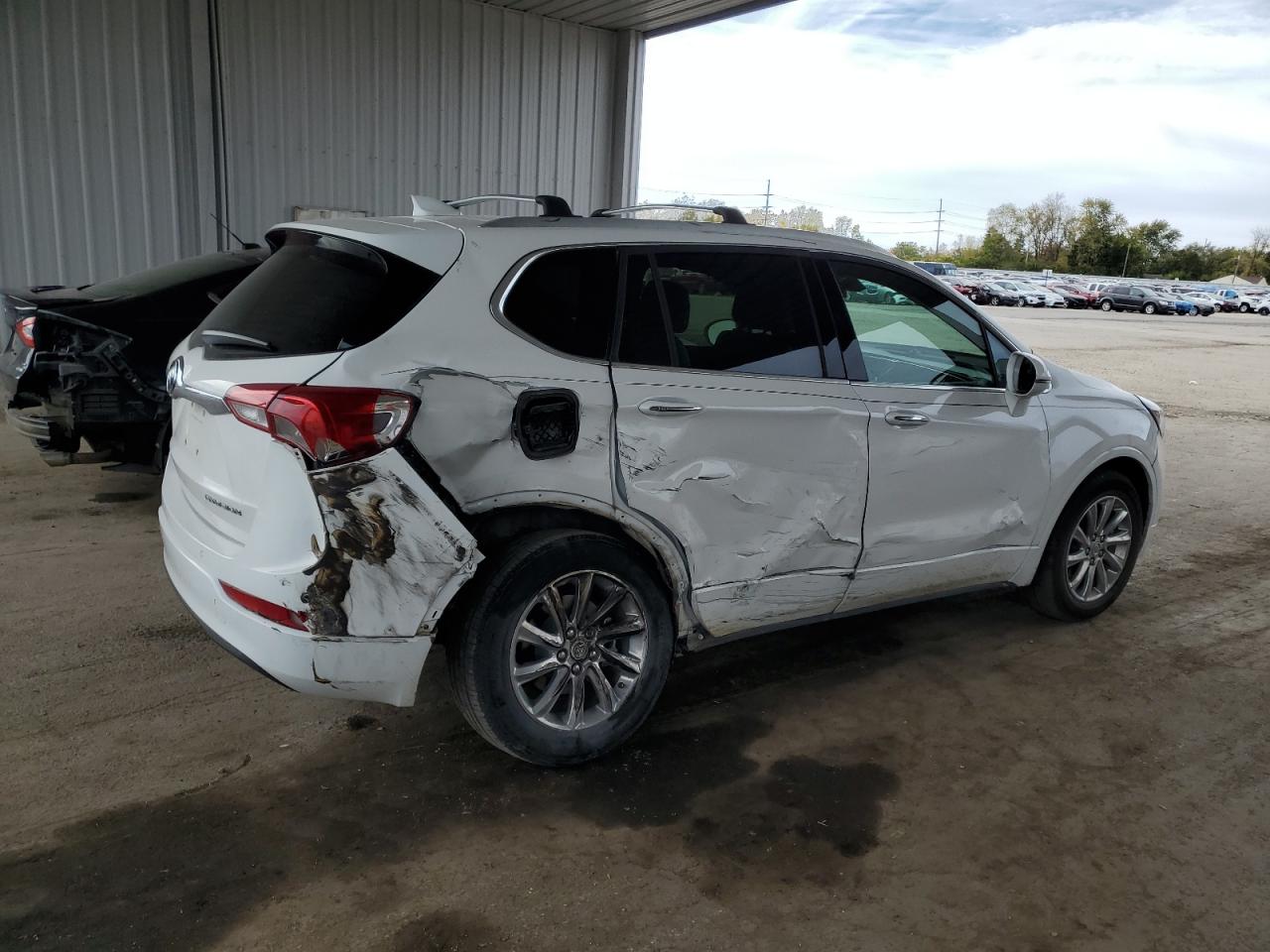 Buick Envision Essence Image 6