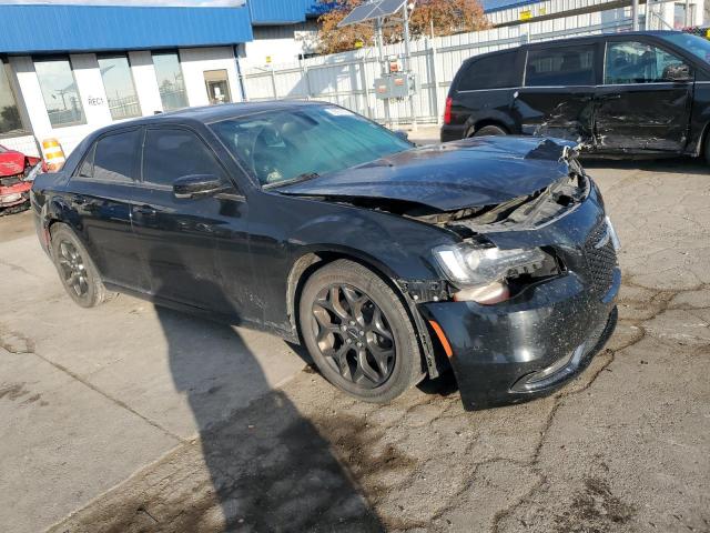 Chrysler 300 S Image 9