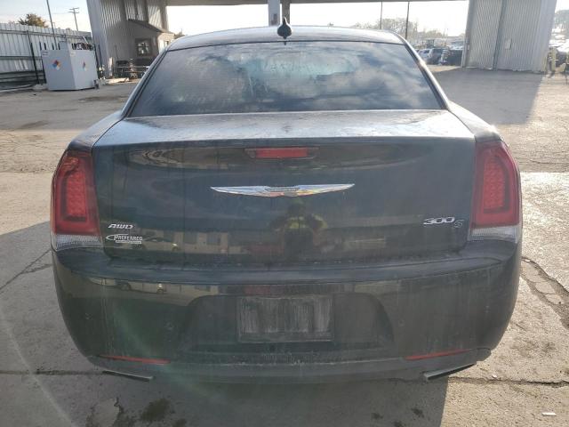 Chrysler 300 S Image 12