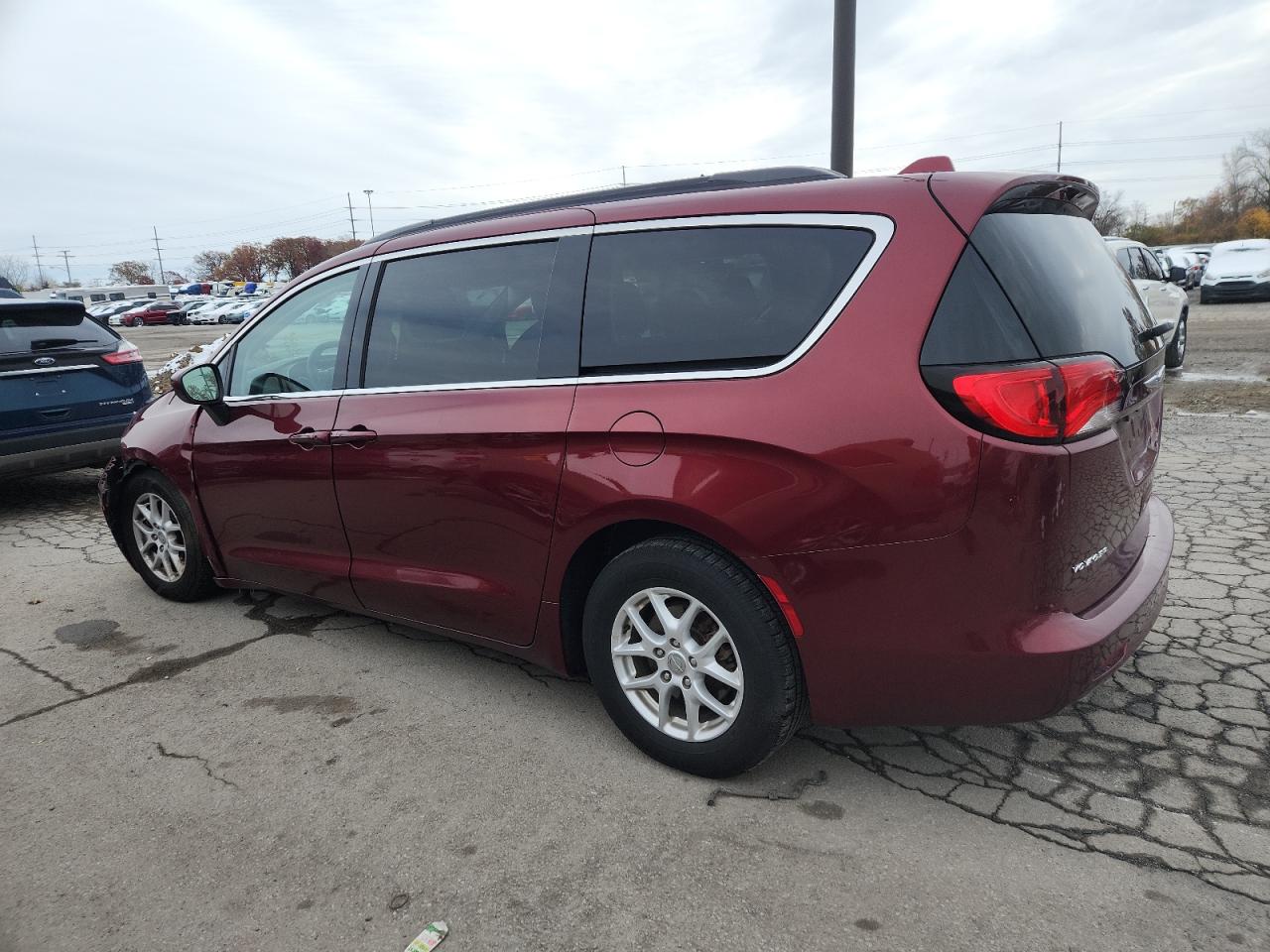 Chrysler Minivan Lxi Image 5