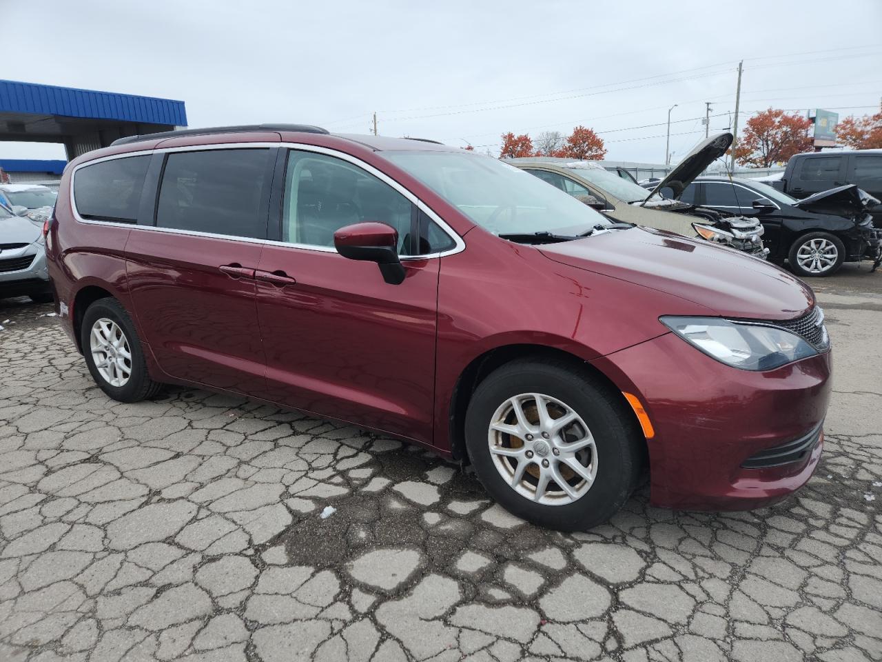 Chrysler Minivan Lxi Image 7