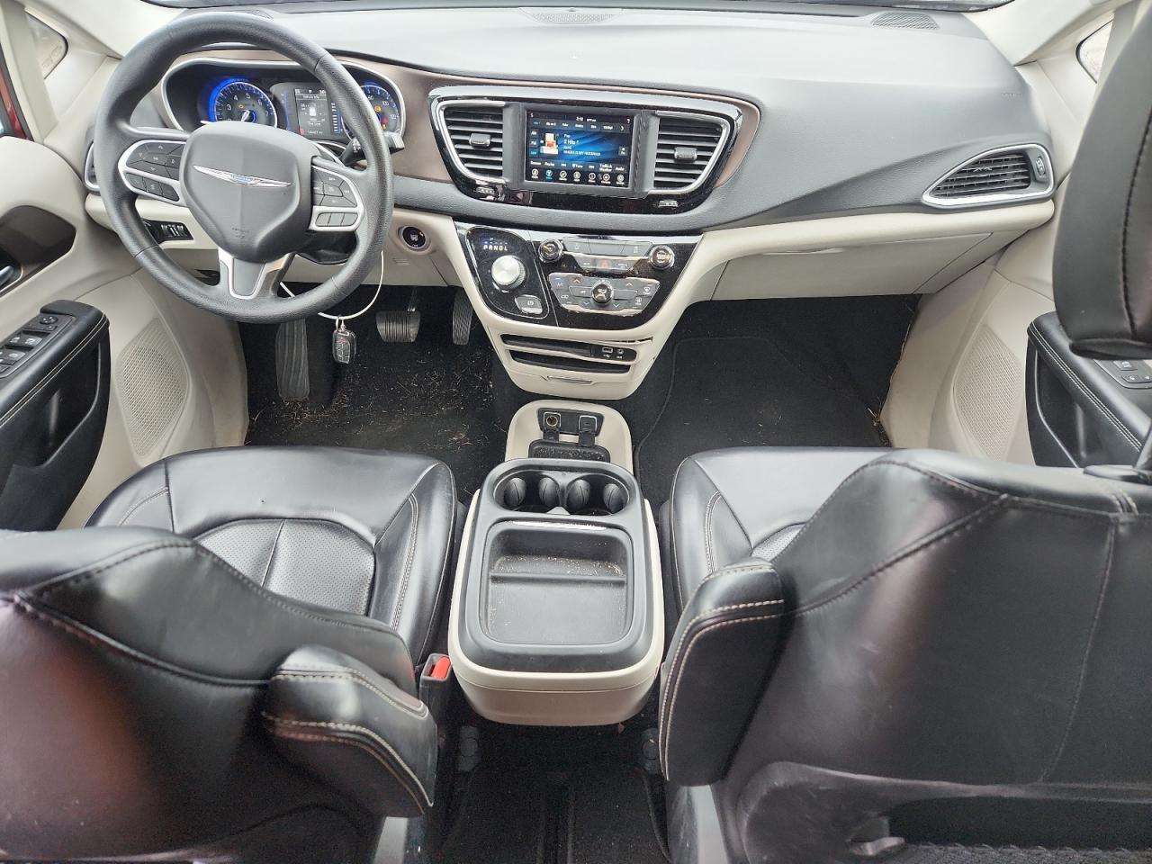 Chrysler Minivan Lxi Image 10