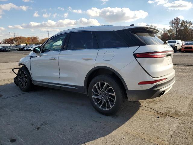 Lincoln Corsair Image 2