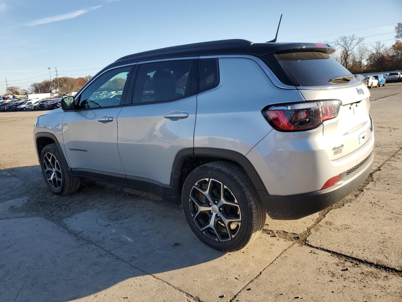Jeep Compass Limited Image 2