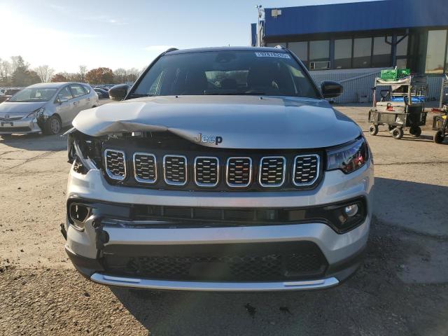 Jeep Compass Limited Image 4