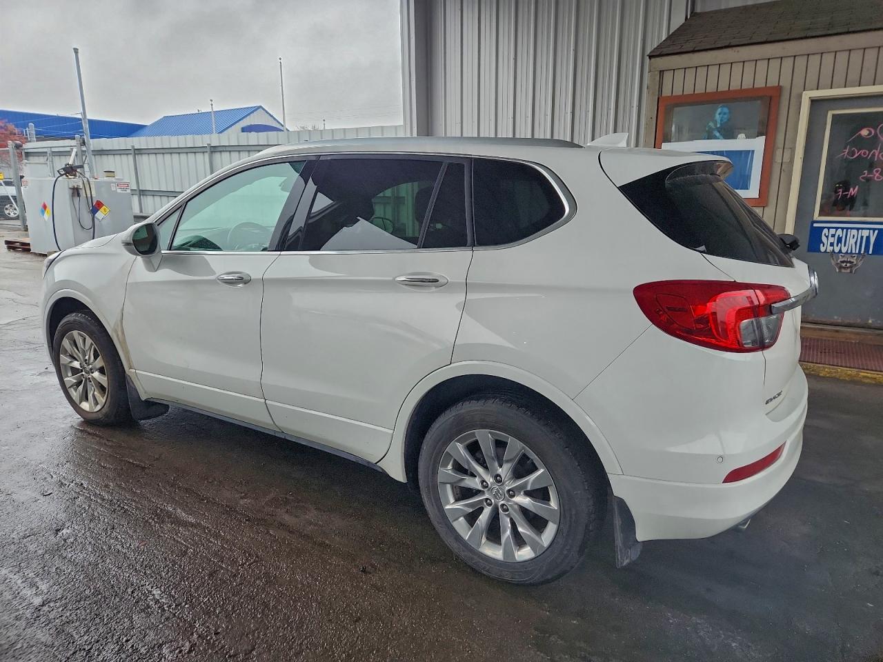 Buick Envision Essence Image 10